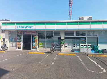 六町駅前店外観